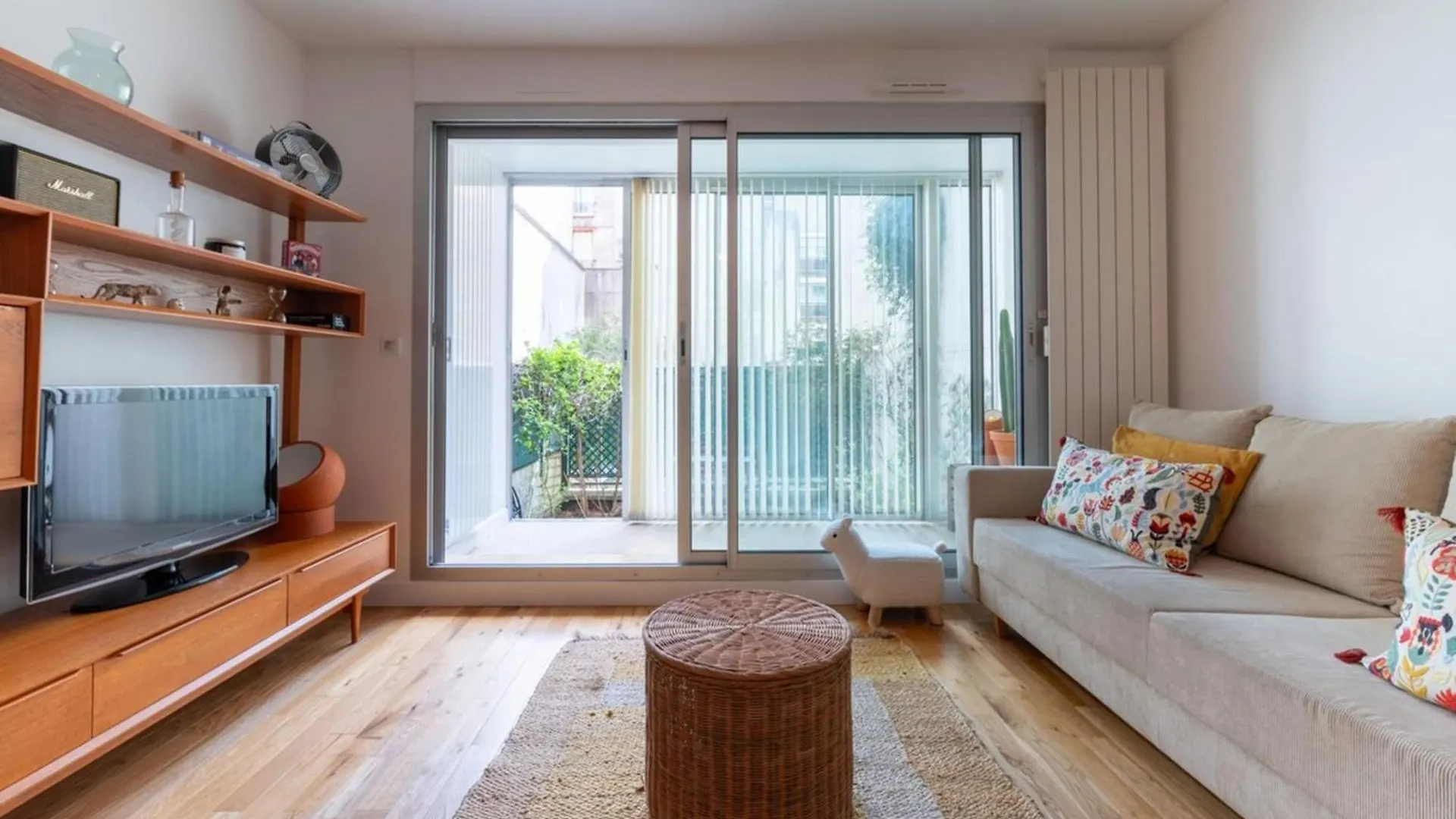 Urban & Stylish W Gardennation Apartment